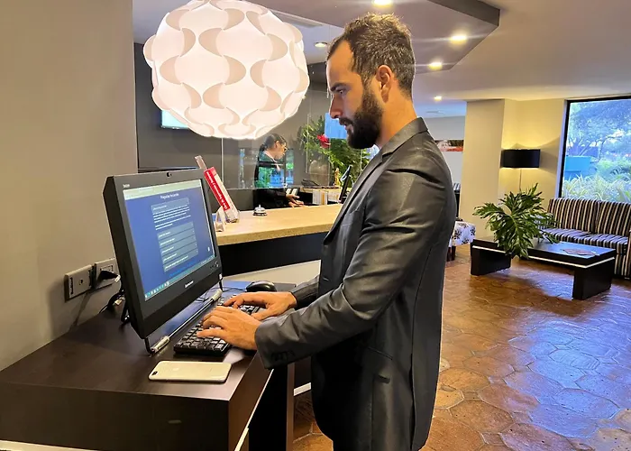 Hotel Gh Guaparo Suites Valencia