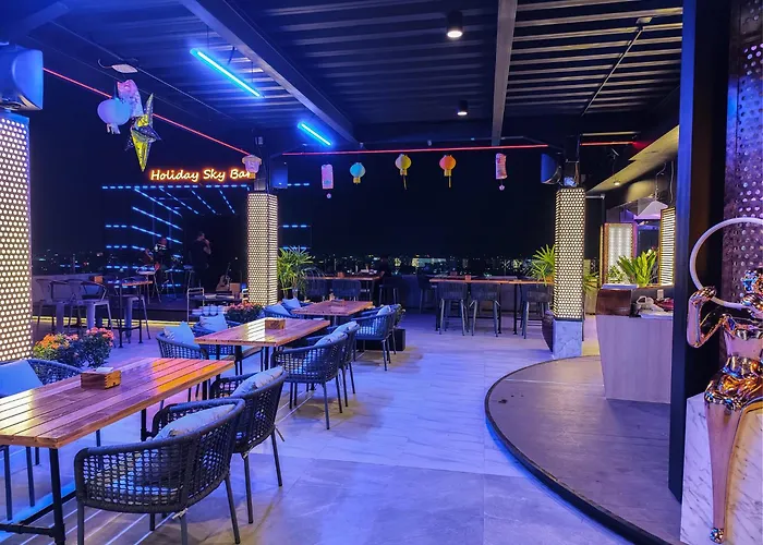 Holiday Pier Hotel
