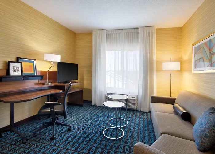 Fairfield Inn & Suites By Marriott Lancaster East At The Outlets