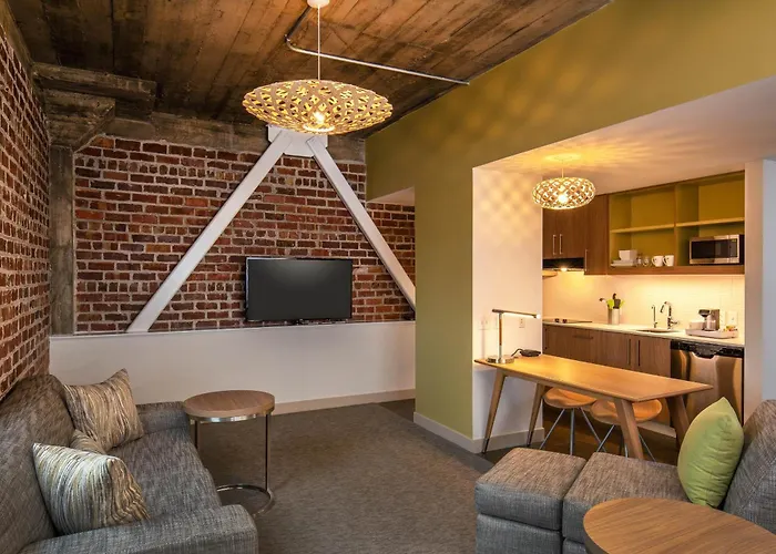 Element By Marriott Moline