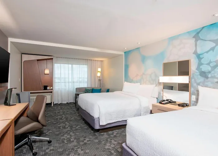 Courtyard By Marriott Cleveland Elyria