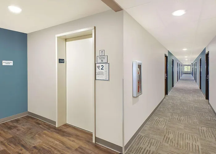 Woodspring Suites St Louis St Charles