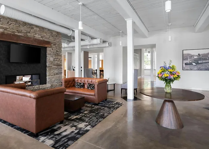 Fairfield Inn & Suites Madison Historic Eagle Cotton Mill