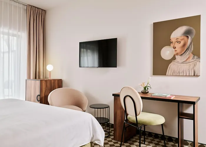 Hotel Pietryna