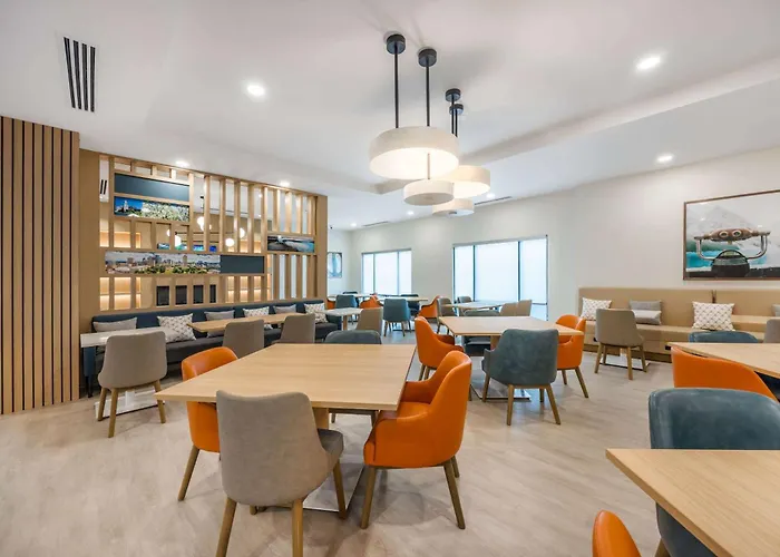 Comfort Inn & Suites Nashville Bellevue