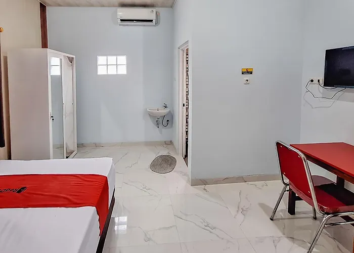 Reddoorz Syariah At Borba Kesepuhan Cirebon