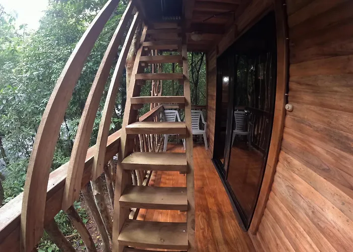 Rio Celeste Ecolodge