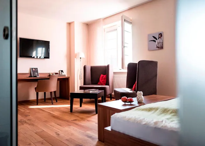 Kunsthotel "Drei Koenig" Am Marktplatz Stadt Loerrach