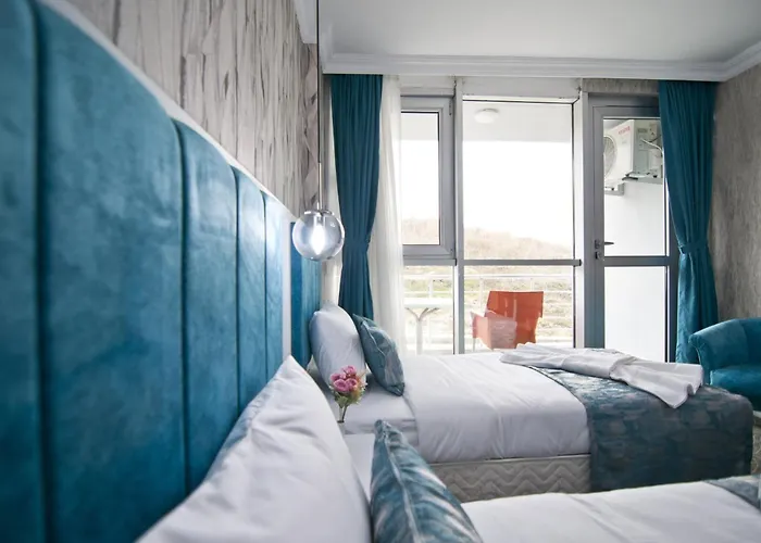 Hill Life Hotel