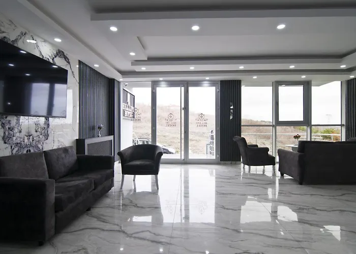 Hill Life Hotel