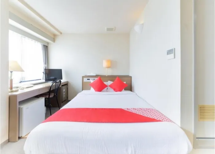 Hotel Drake - Vacation Stay 62003V