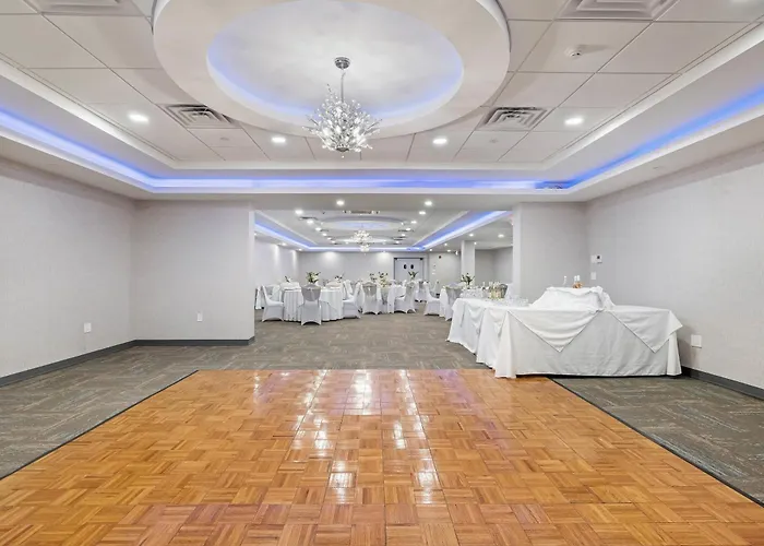 John Carver Inn & Spa