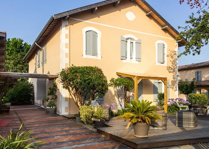 Logis Hotels - Hotel Et Restaurant L'Oceana