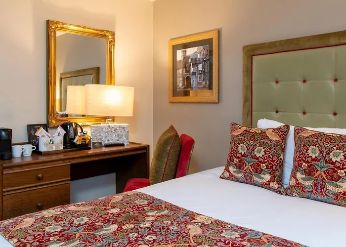 The Bell Inn, Stilton, Cambridgeshire - The Coaching Inn Group