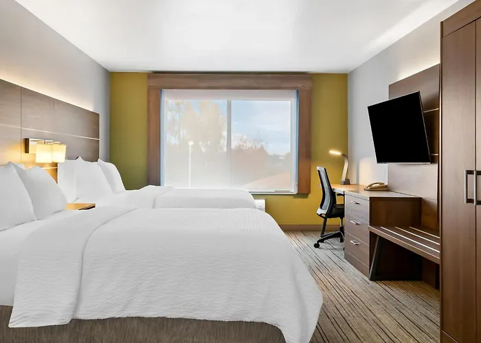Holiday Inn Express Hotel & Suites Marion By Ihg