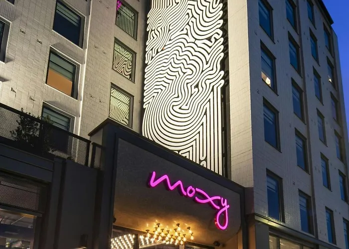 Moxy Oakland Uptown
