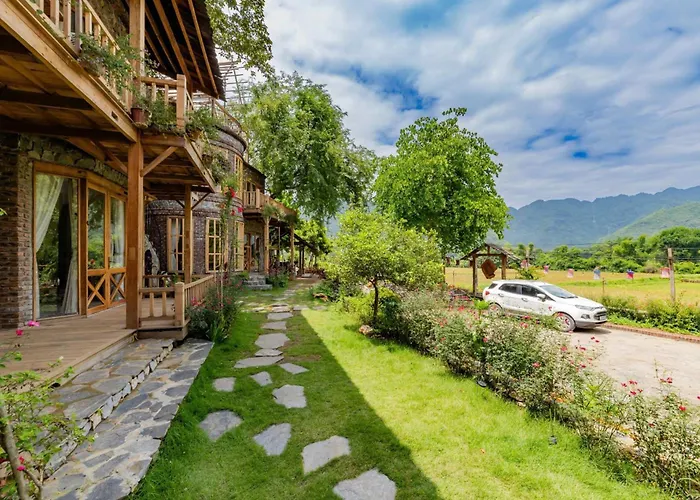 Mai Chau 4 Seasons Hotel & Resort