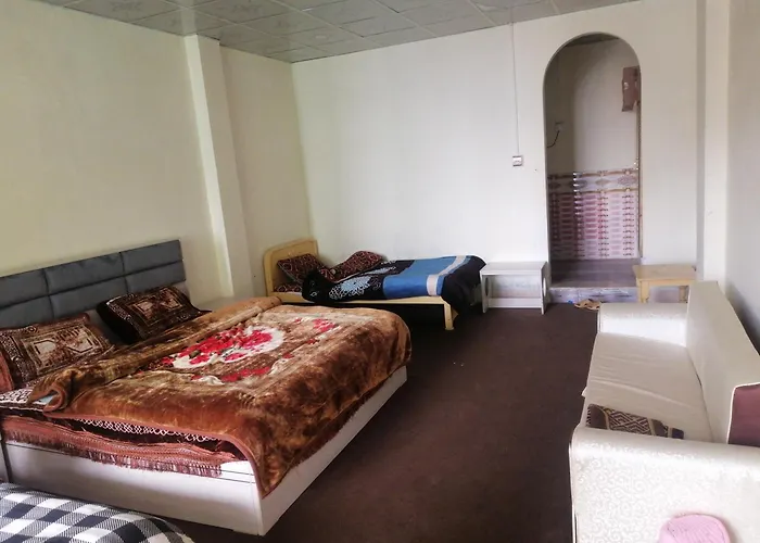 4 Season Hotel And Suites Malam Jabba
