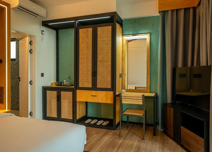 Athiri Residence Dhiffushi