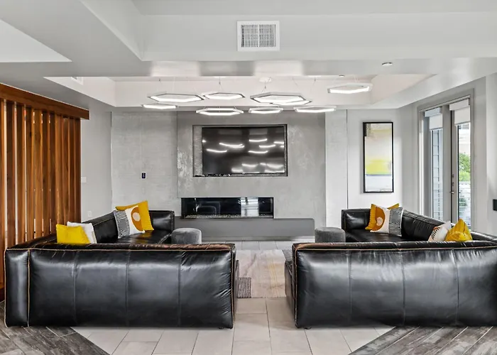 Placemakr Austin Downtown, Apartments By Hilton