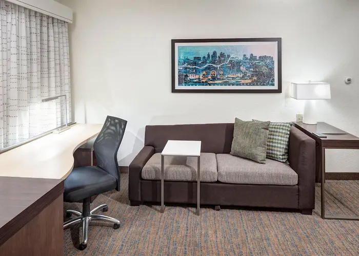 Residence Inn Kansas City Country Club Plaza