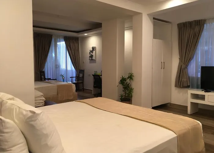 Lavinia Bay Beach Hotel