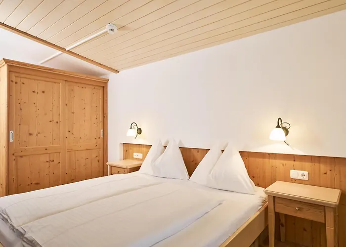 Hotel Vorderronach Sommer-Joker-Card in Saalbach&Parkplatz