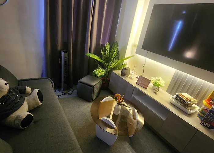 Empress Suite Smdc Hope Residences Condotel With Unliwifi