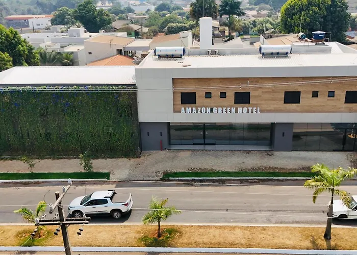Amazon Green Hotel