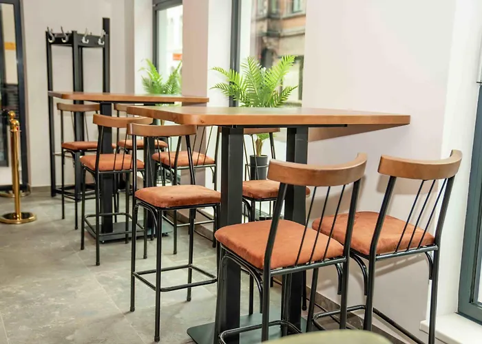 Central Hotel & Lounge Adult Only