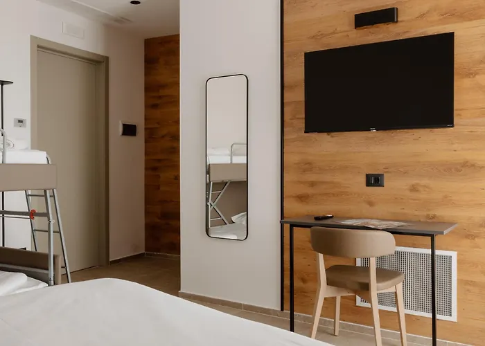 Belladonna Hotel