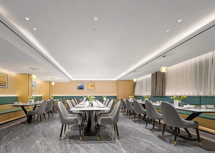 珠海 海之珠丨globalromanticpearl酒店-拱北口岸珠海站店 早餐7点到11点 免费自助洗衣房 免费停车 免费健身房 外语翻译接待 步行海边 步行拱北口岸 步行珠海站
