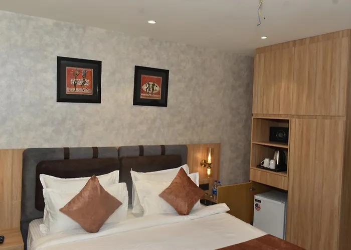 Hotel Namah Courtyard
