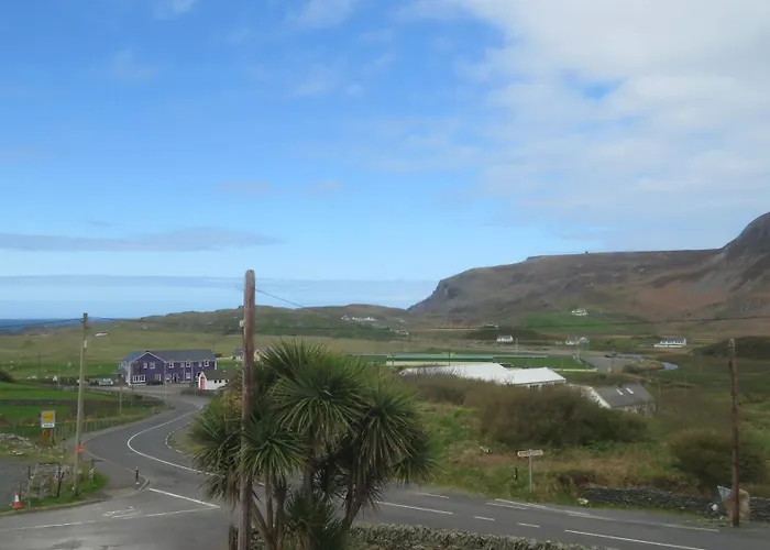 John Eoinin'S Bar And Accommodation