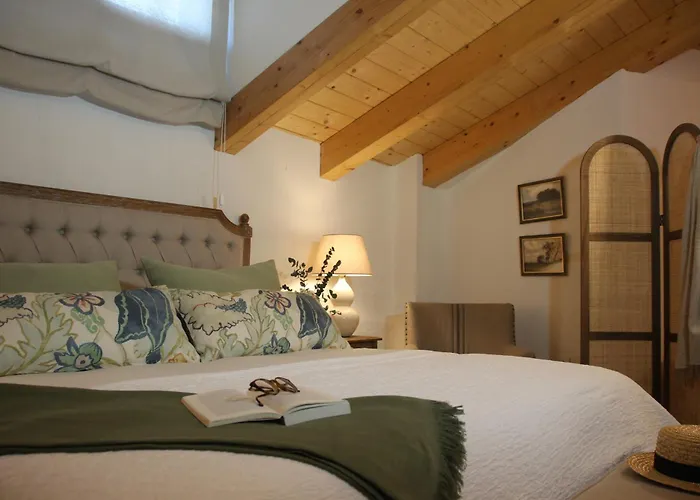 Hotel Rural Santui
