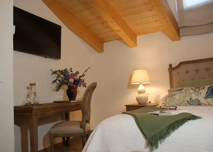 Hotel Rural Santui