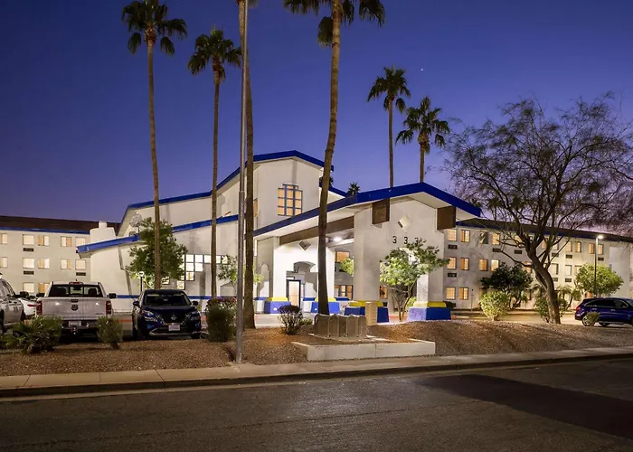 Days Inn & Suites By Wyndham Mesa Near Phoenix