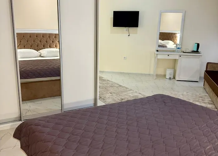 Mark Plaza Hotel