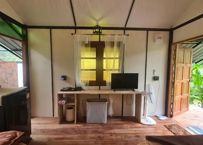 Tee Bungalow In The Jungle