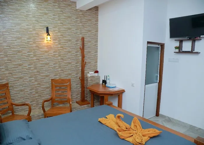 Star Rain Tour Inn