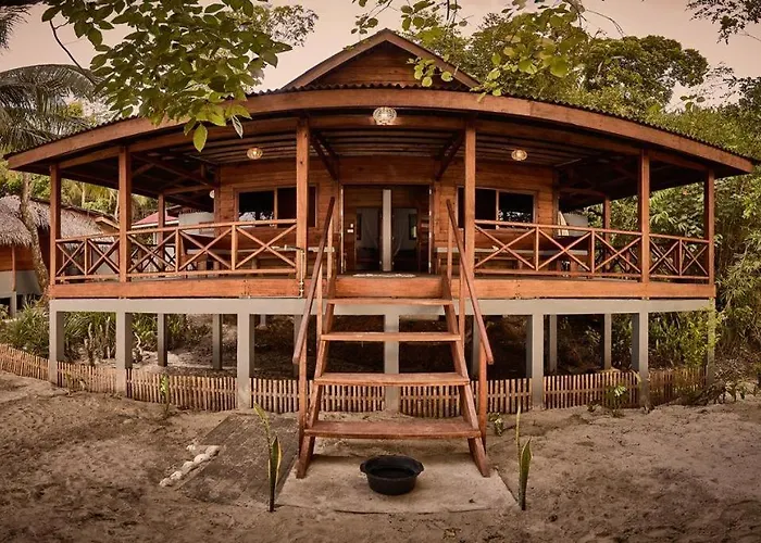 Sunset Surfing Villas Mentawai
