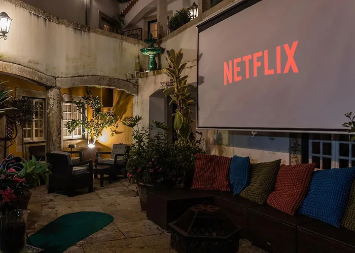 Unique Double Room In 17-Century Sintra Center Home With Snooker, Piano, Patio And Bbq