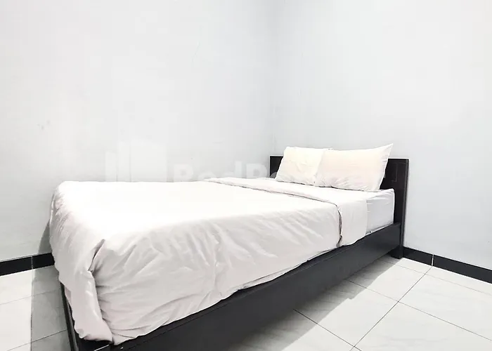 Vins Homestay Kroya Mitra Reddoorz