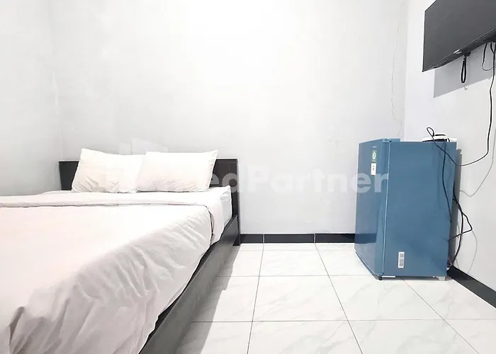 Vins Homestay Kroya Mitra Reddoorz