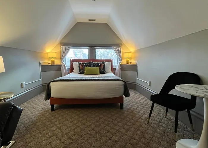 Stone Gables Inn