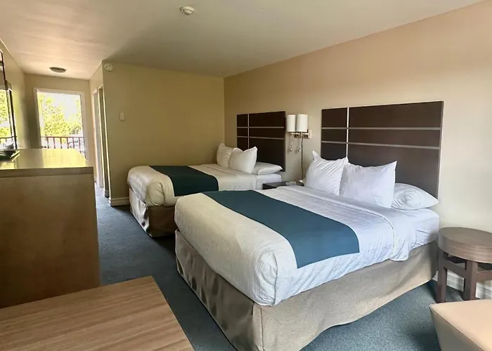 Big Tub Resort & Marina