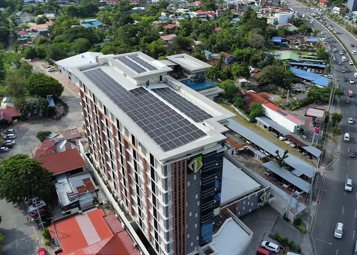 Zuri Hotel