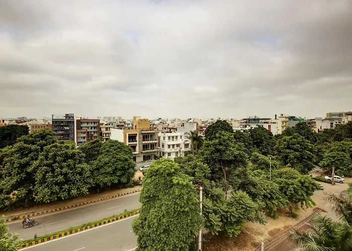 Limewood Stay - Unitech Cyber Park