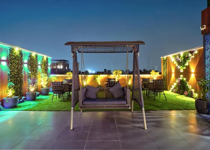 Hotel Gold The Royal A Luxurious Stay- Near New Delhi Railway Station & Connaught Place