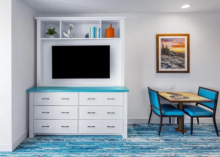 Compass By Margaritaville Hotel Pigeon Forge